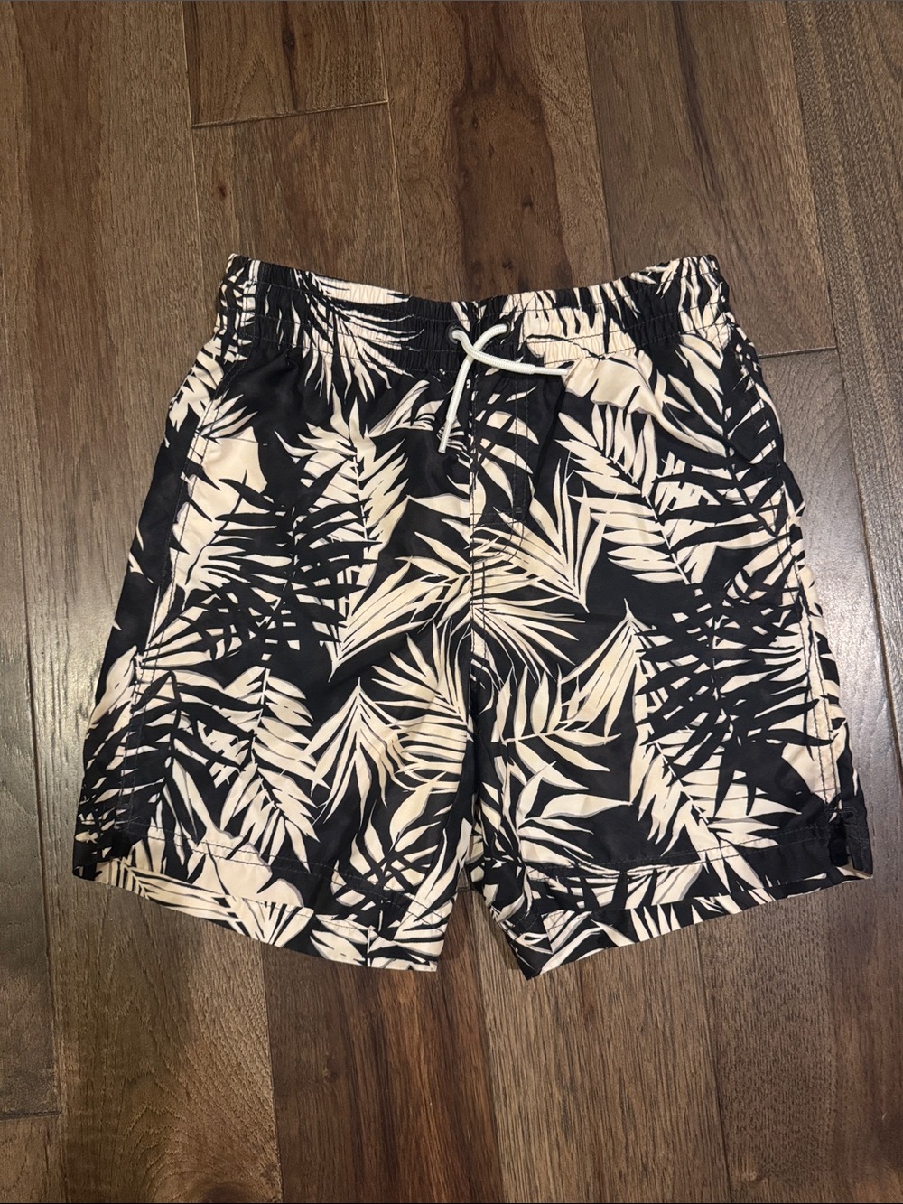 Old Navy Black & Cream Tropical Print Swim Trunks